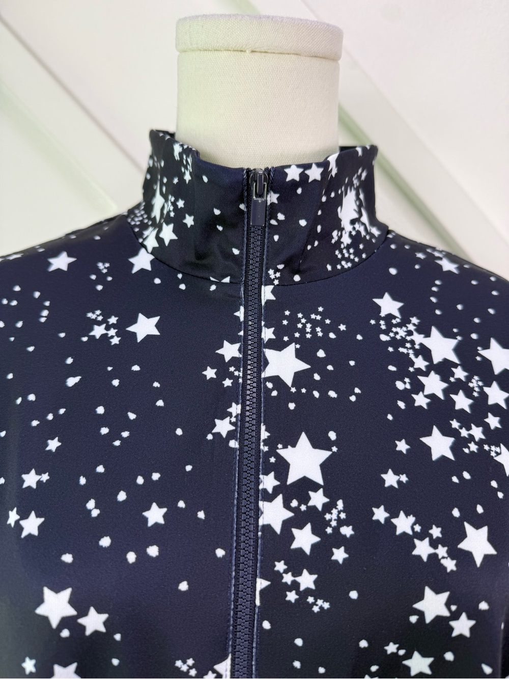 Chico’s Navy Star Print Quarter Zip Pullover Top Size 2 Large - Picture 4 of 10